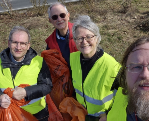 Mit Engagement und guter Laune beim Frühjahrsputz